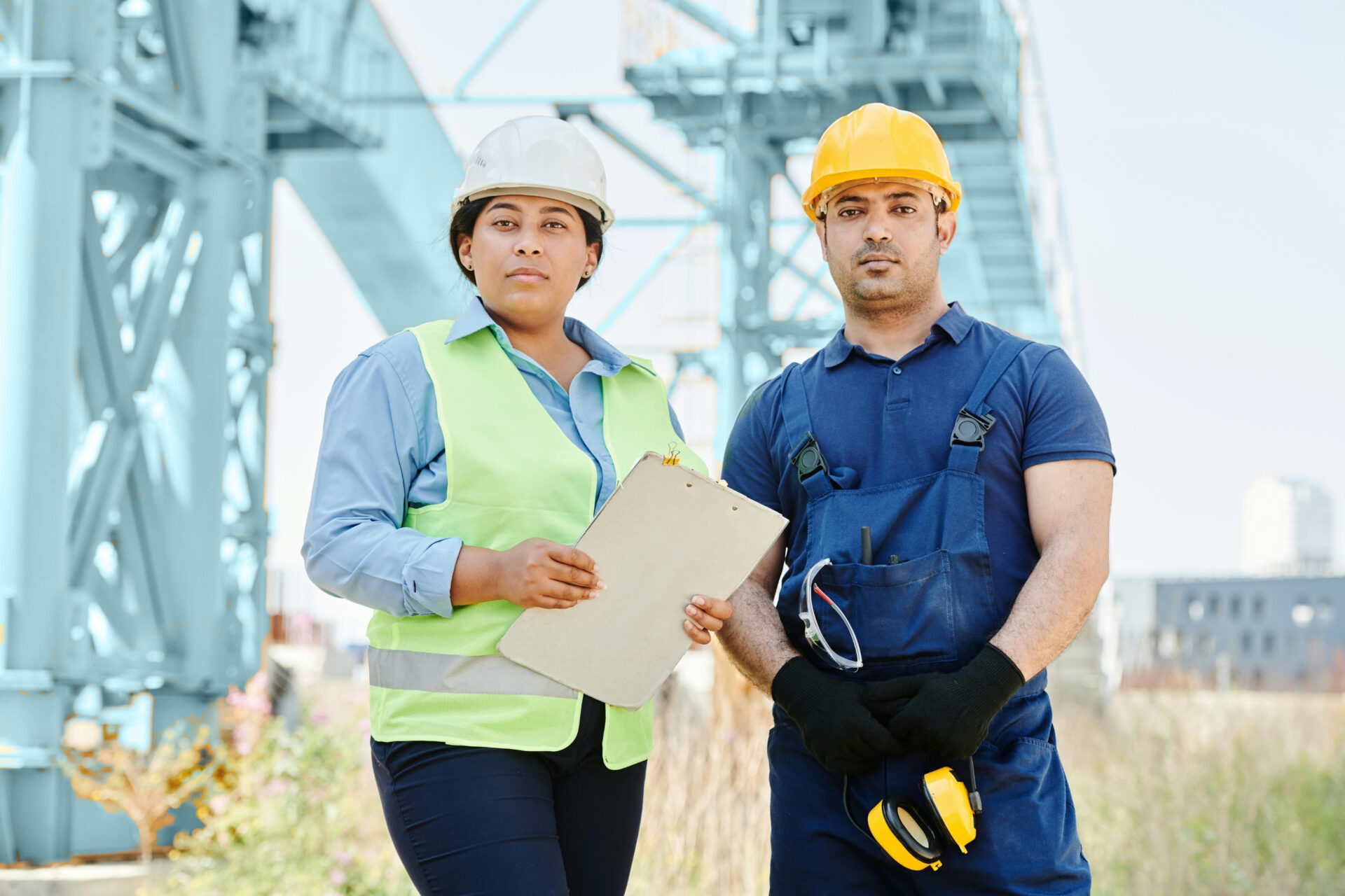 An image of oil and gas workers.